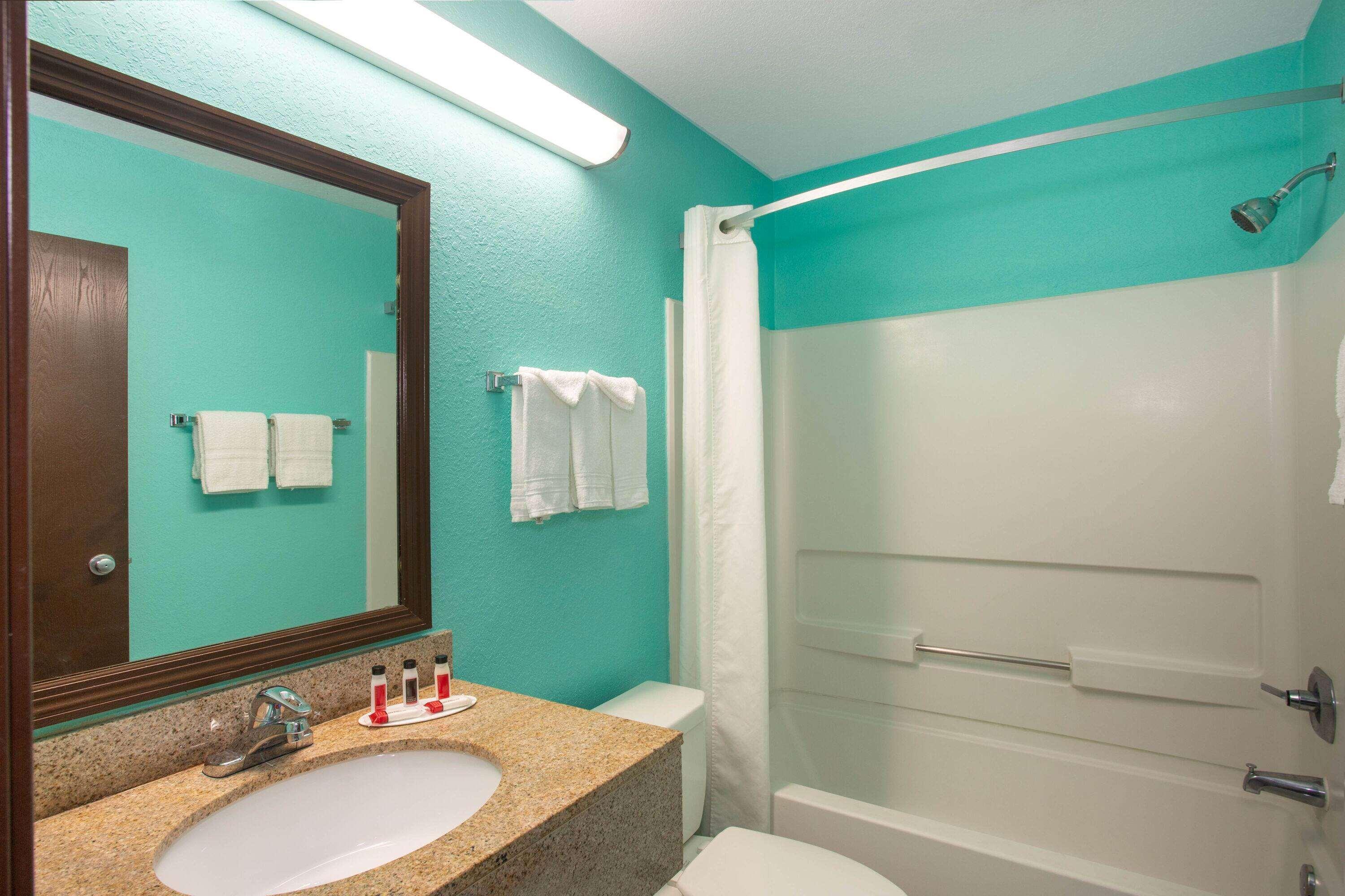 Hotel Super 8 By Wyndham Naples