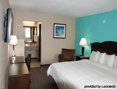 Hotel Super 8 By Wyndham Naples